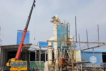 YGM系列超細(xì)磨粉機現(xiàn)場圖